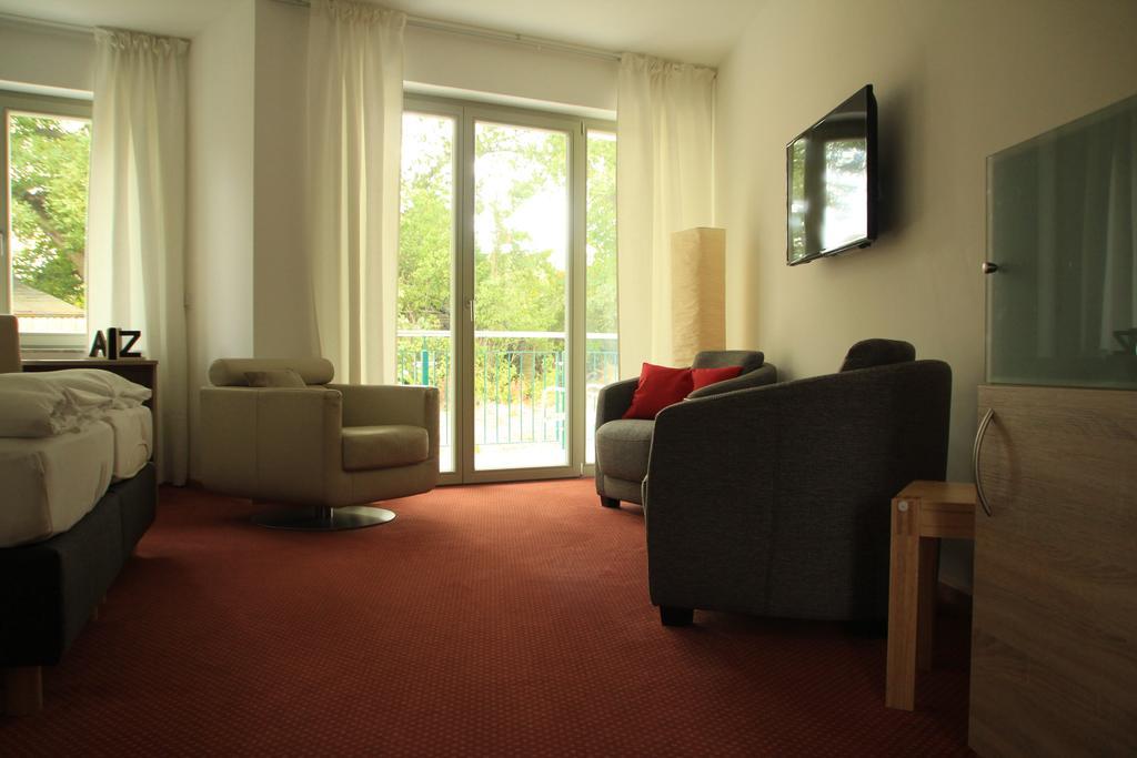 Hotel Lindenstrasse Neuenhagen bei Berlin Ngoại thất bức ảnh
